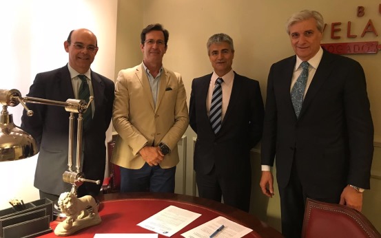 Firma Convenio de Colaboración AEMIAT-FEDAOC